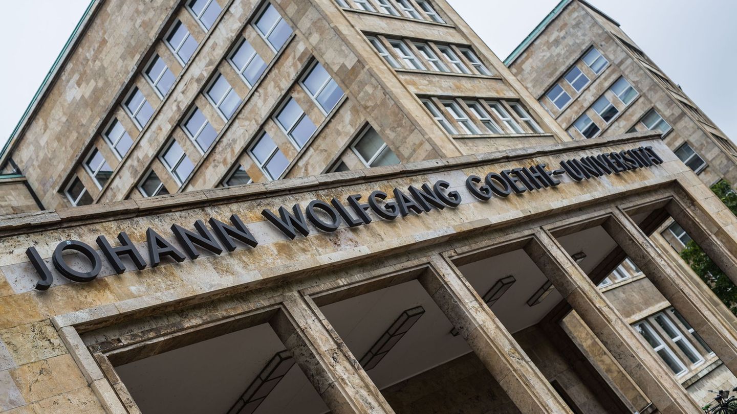 Arbeit geht weiter: Projektforscher an Unibibliothek finden viel NS-Raubgut