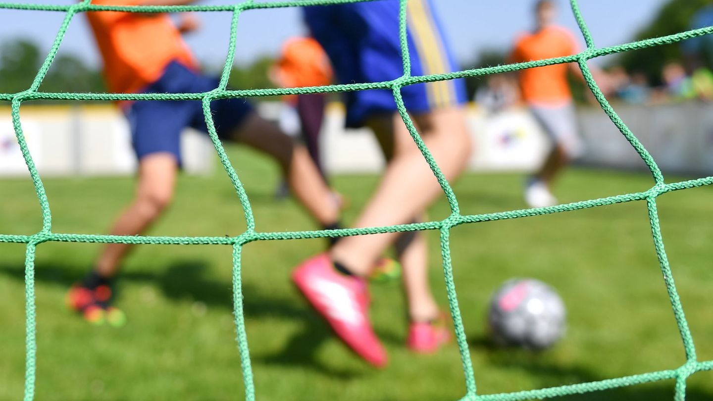 Todesfall: Trainer stirbt bei Camp des FC Bayern in Riesa