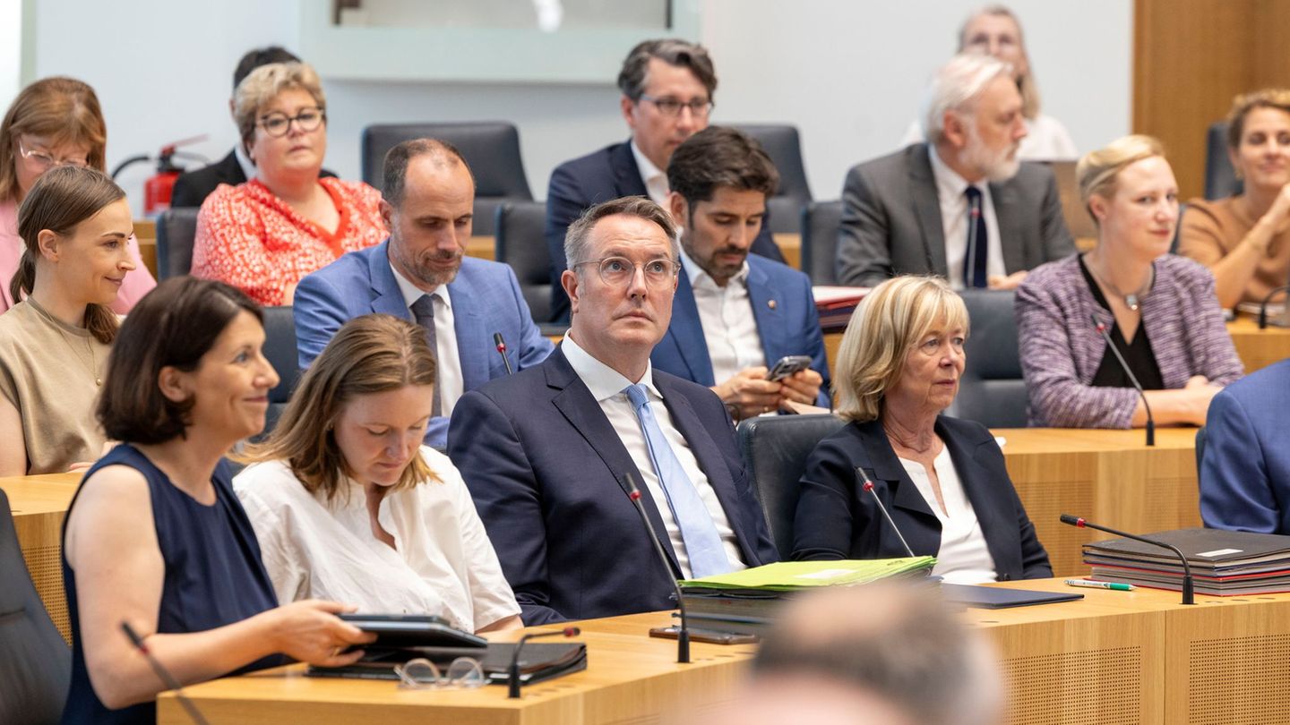 Regeln für Minister: Karenzzeit für Minister bei Wechsel in die Wirtschaft