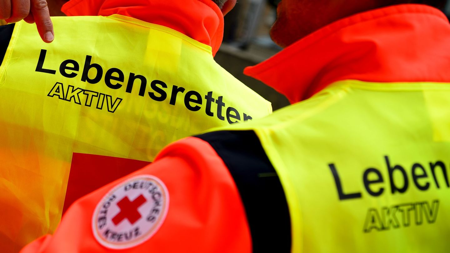 Tarife: Warnstreiks beim DRK – Verdi fordert mehr Geld für Retter