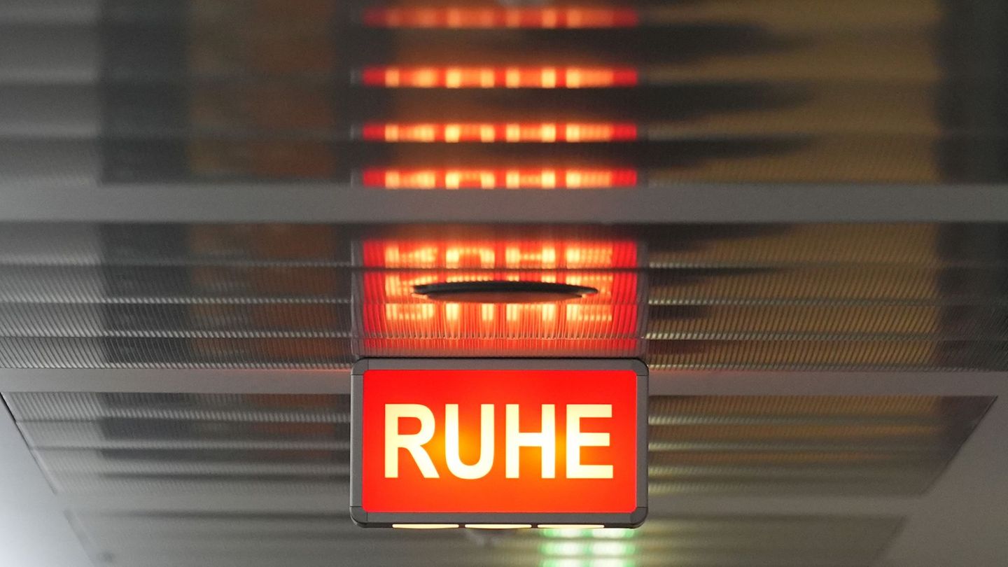 Gesellschaft: Wiesbaden führt „Stille Stunde“ beim Shoppen ein