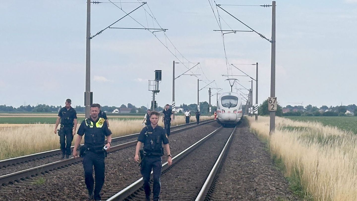 Großeinsatz in Niederbayern: Mann verletzt ICE-Passagiere: Was wir wissen – und was nicht