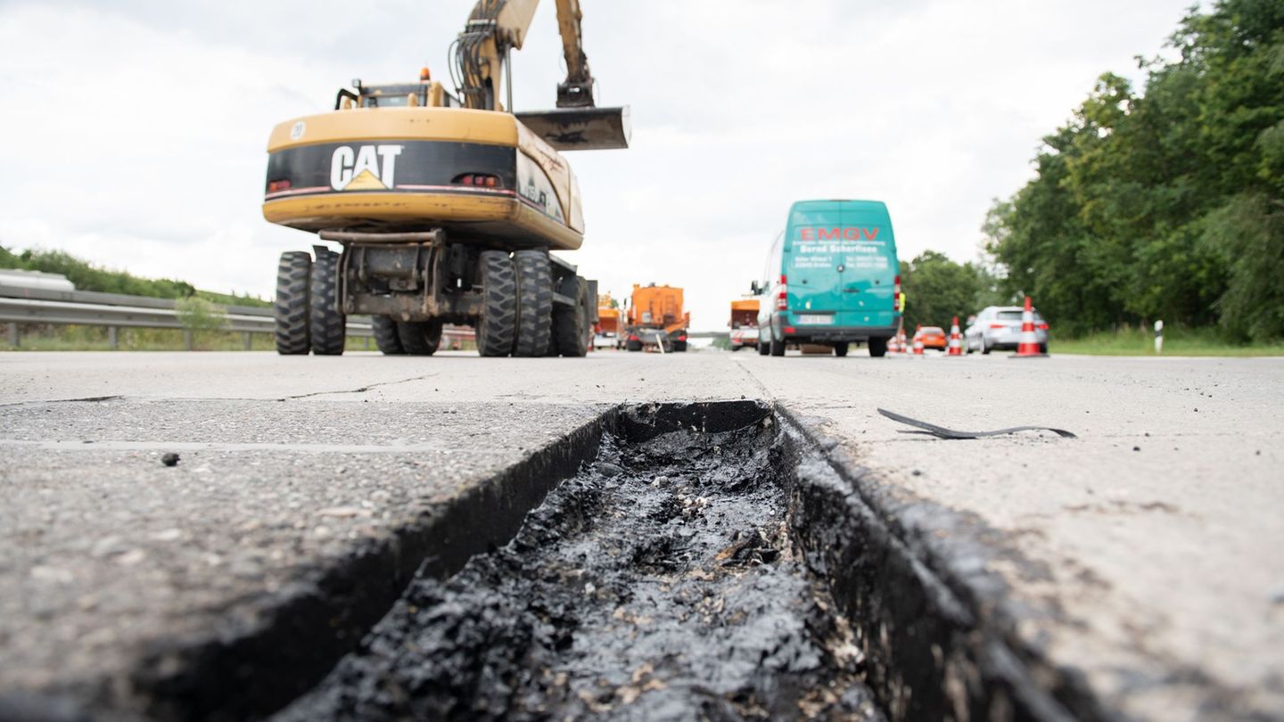 Hitzeschäden auf Autobahn: A14 wegen Hitzeschäden in Richtung Wismar gesperrt