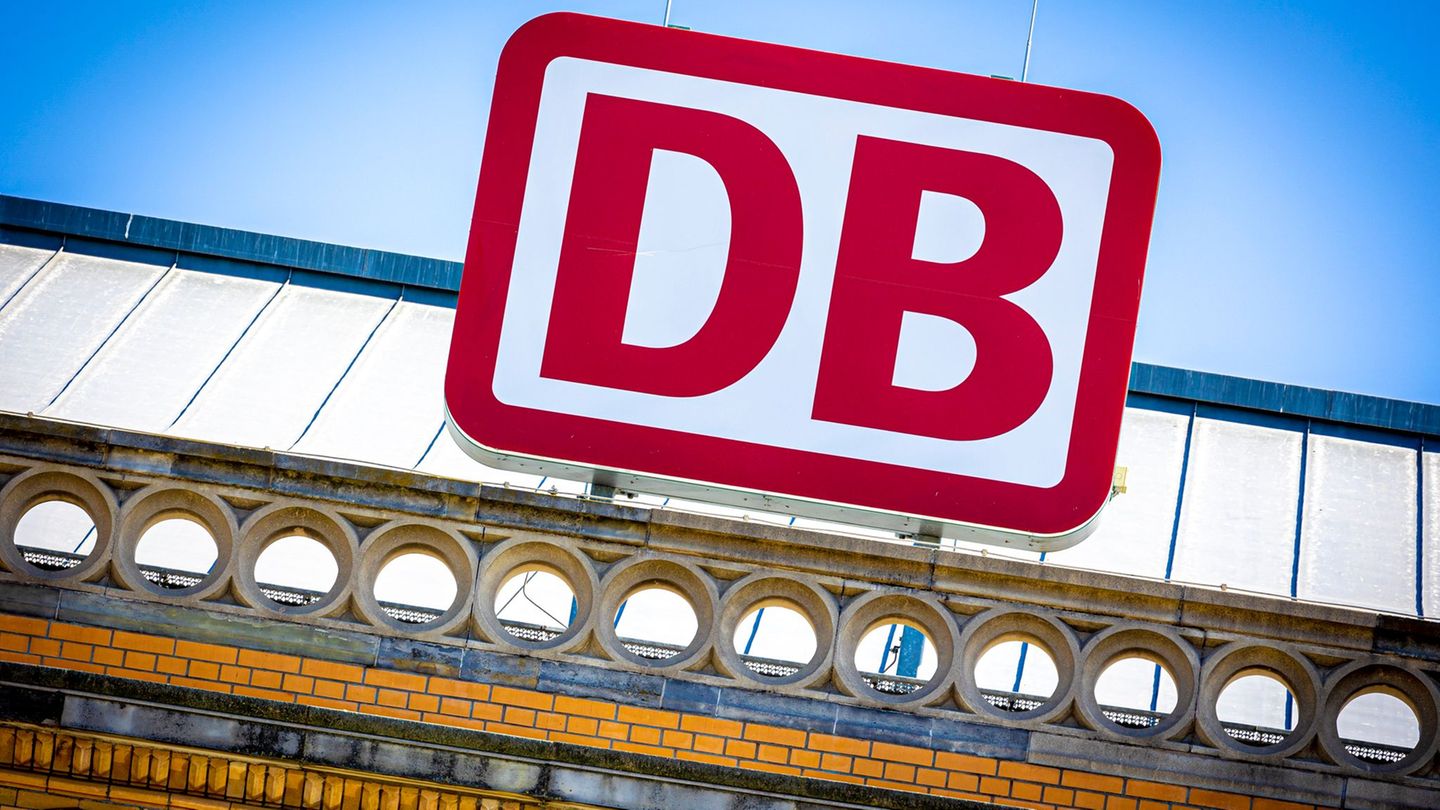 Vor Show zum Bandjubiläum: Scorpions begrüßen Fans in Hannover mit Durchsage am Bahnhof