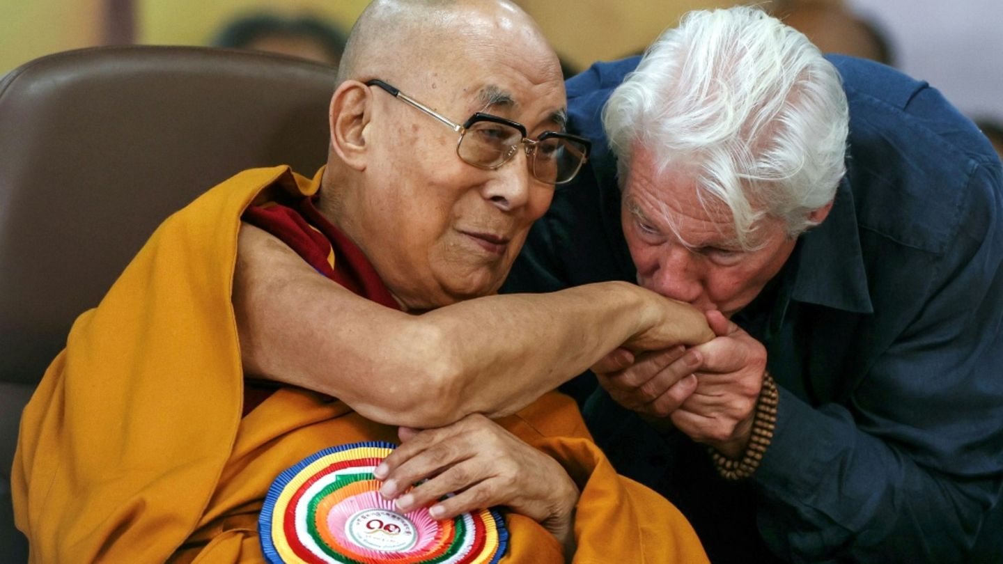 „Ein gutes Herz und Mitgefühl“: Dalai Lama feiert 90. Geburtstag mit Friedensgebet