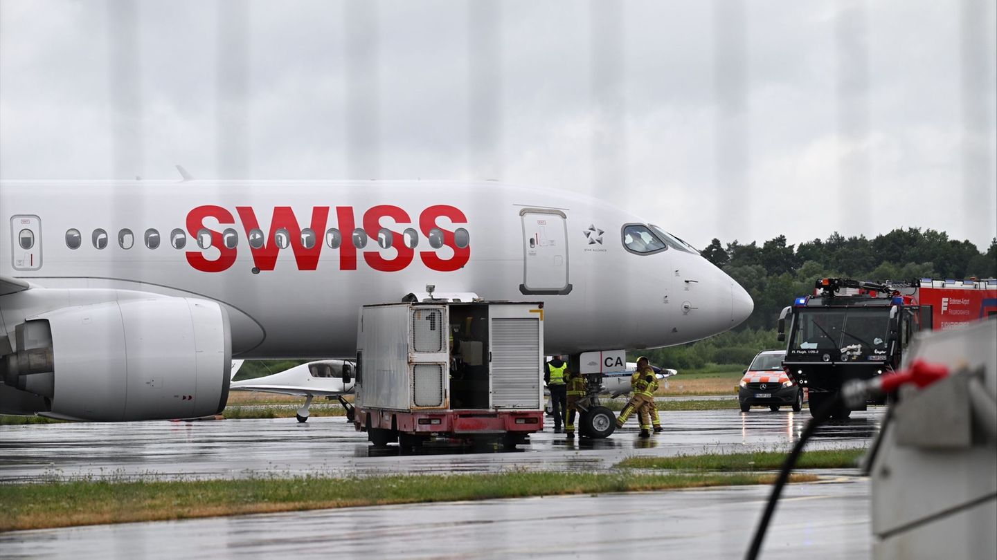 Flugverkehr: Passagiermaschine landet außerplanmäßig in Friedrichshafen
