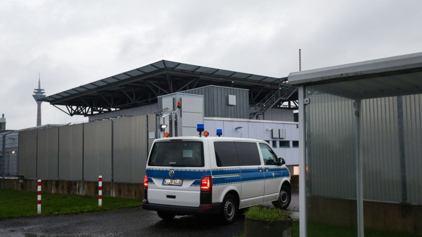 Weitere Anklagen gegen mutmaßliche Mitglieder von linksextremistischer Gruppe