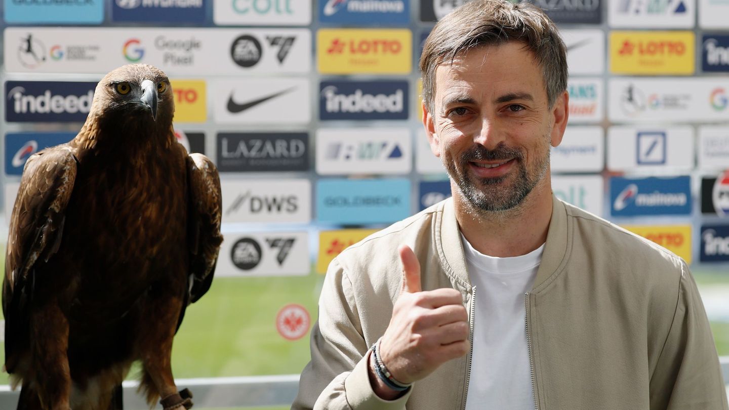 Frauenfußball: Eintracht Frankfurt bindet Frauen-Coach Arnautis bis 2028