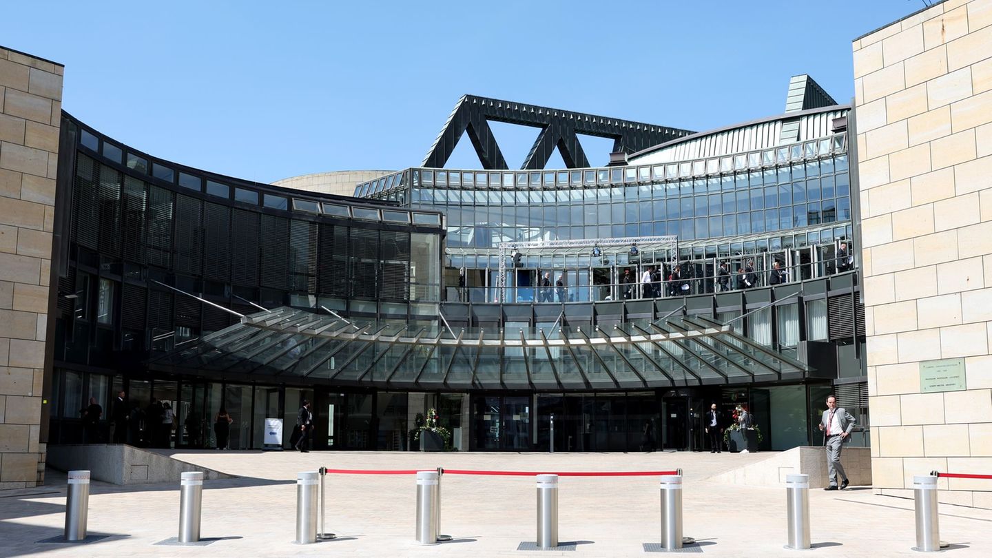 Hausordnung: Streit mit AfD um schärfere Sicherheitsregeln im NRW-Landtag