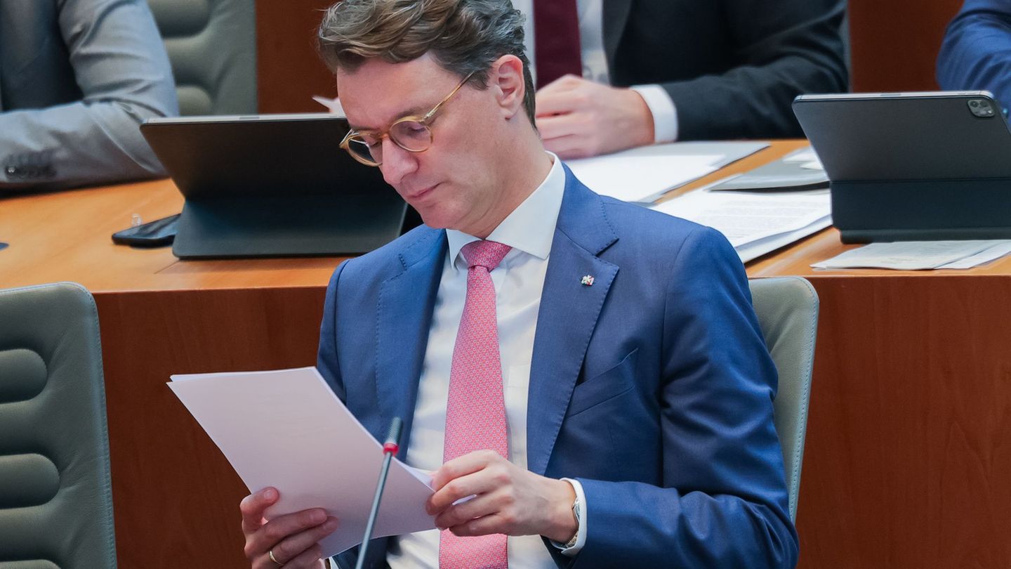 Kinderbetreuung: Streit über Kitas: „Wahlversprechen sind Schall und Rauch“