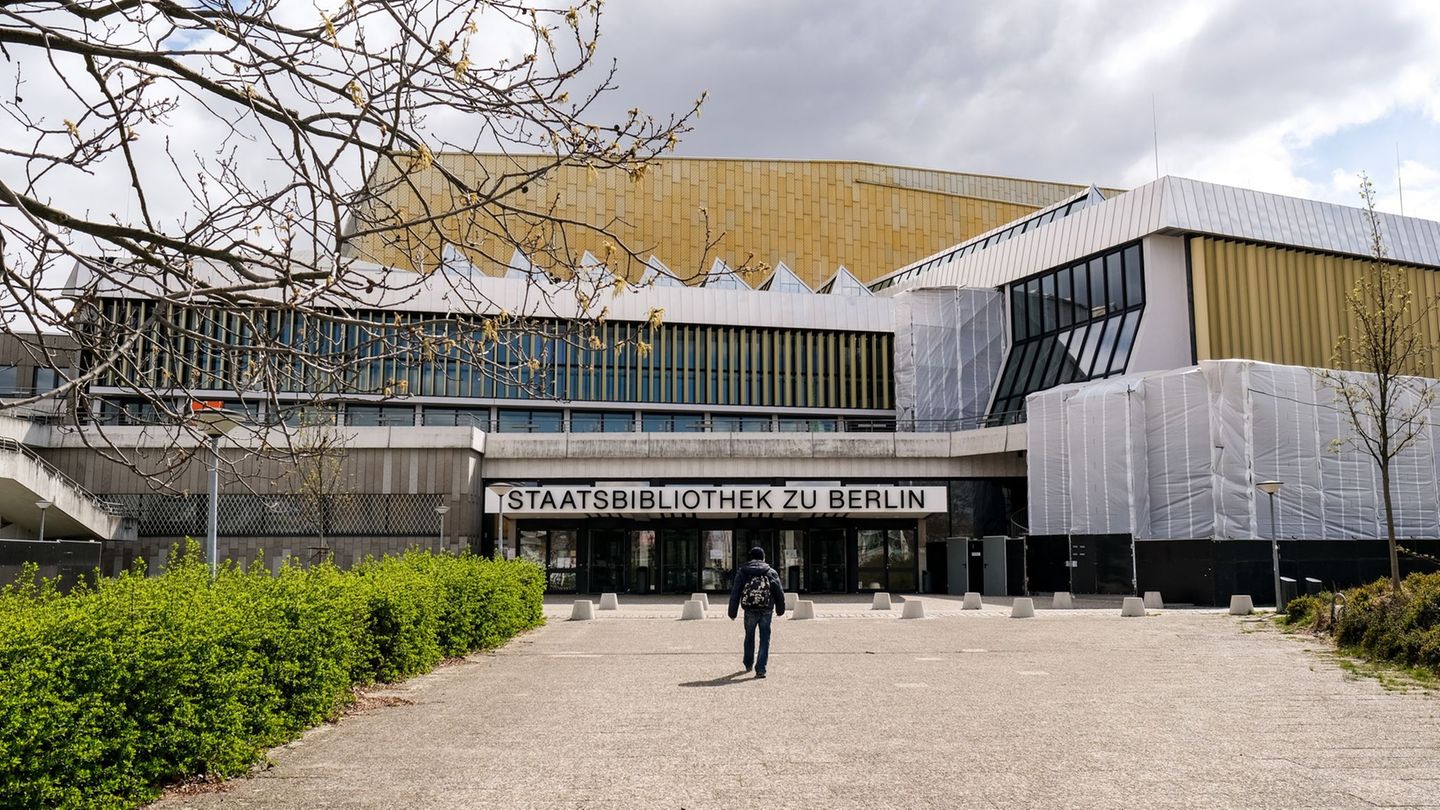Ausmaß noch unklar: Wasserschaden in der Staatsbibliothek