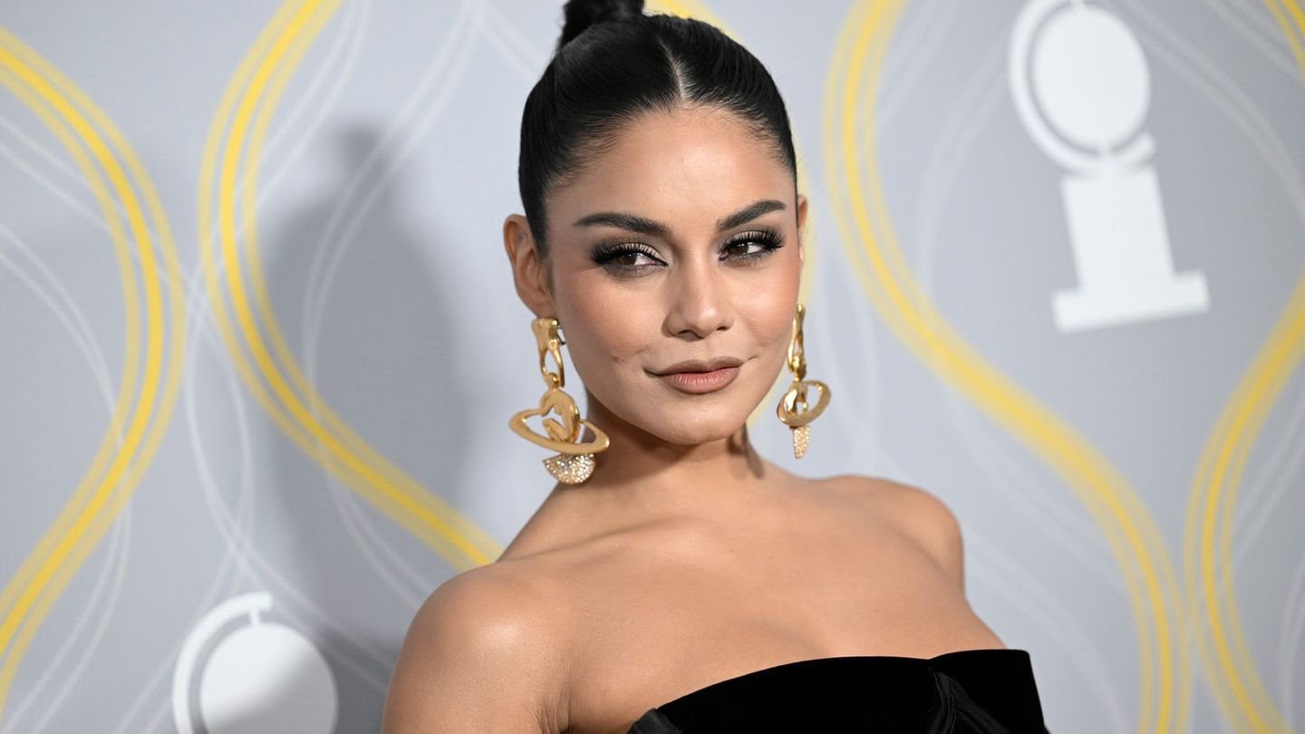 Promis: „Runde zwei“: Vanessa Hudgens postet Babybauch-Fotos