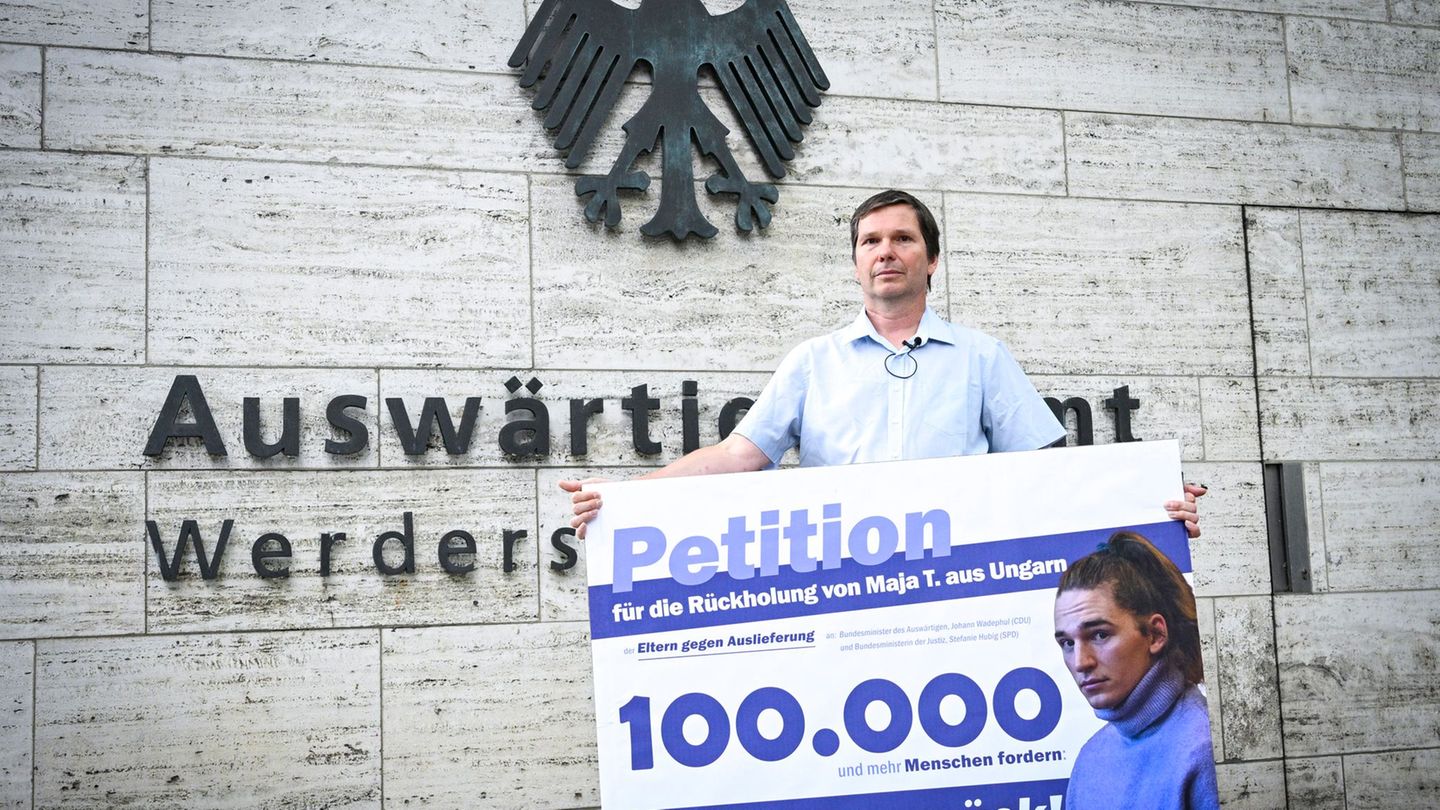 Hungerstreik: Außenamt will bessere Haftbedingungen für Maja T. erreichen