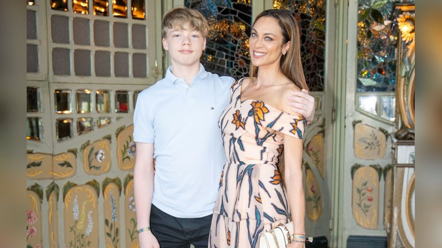 Lilly und Amadeus Becker: Mutter und Sohn bei Gala-Abend im Europa-Park