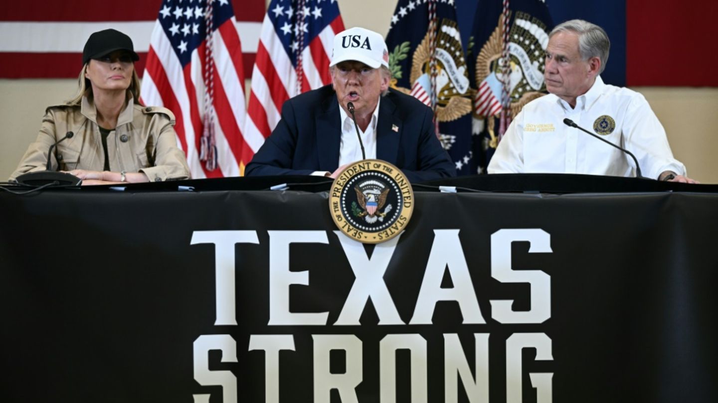 Trump besucht Flutgebiet in Texas: „So etwas habe ich noch nie gesehen“