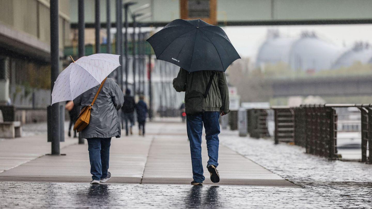 Wetter in Nordrhein-Westfalen: Regen und Gewitter in den ersten Tagen der Sommerferien