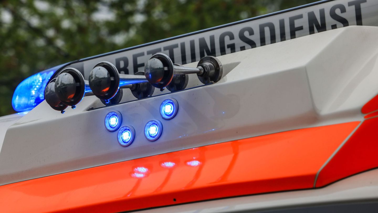 Kreis Recklinghausen: Kollision an Kreuzung – Motorradfahrer schwer verletzt