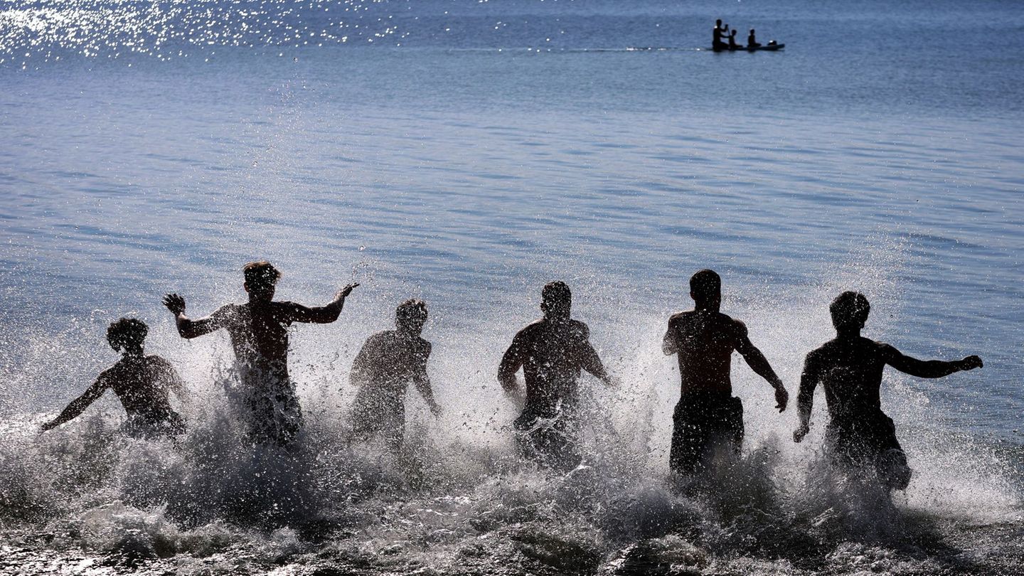 1.121 Proben: Wasserqualität sehr gut: Sommer, Sonne – Badesee