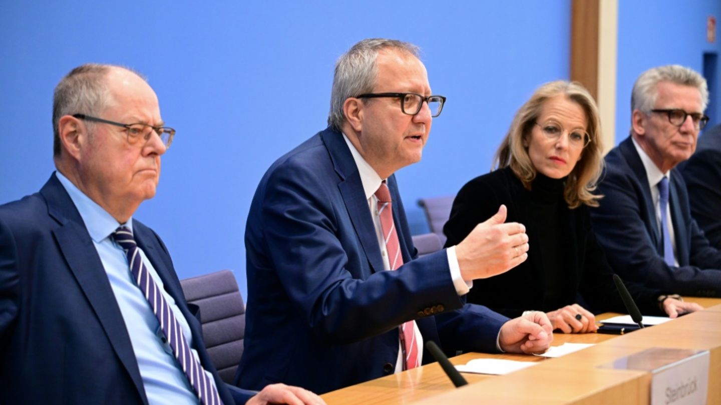 Initiative „handlungsfähiger Staat“ fordert in 35 Maßnahmen umfassende Reformen
