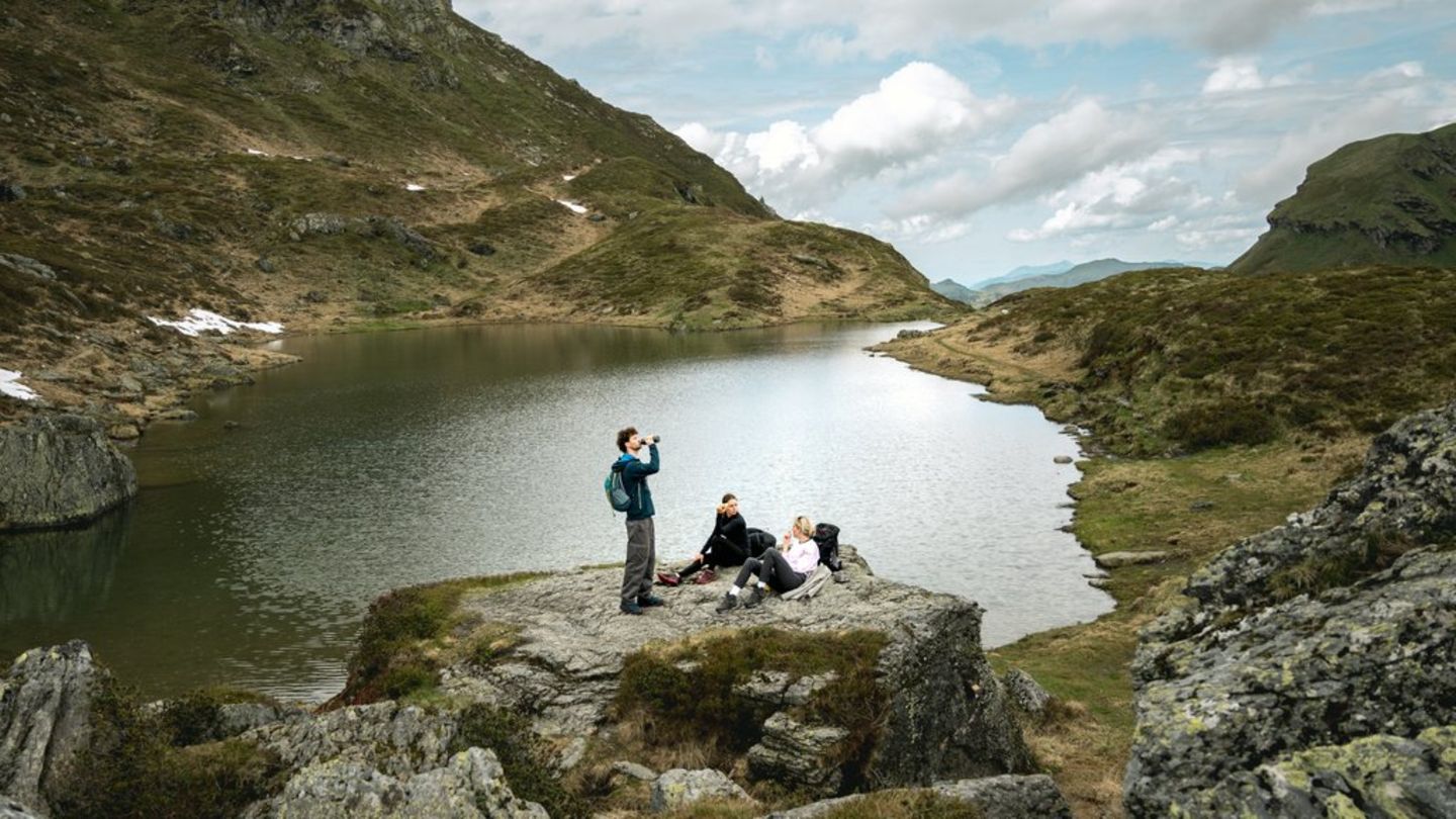 Globale Highlander-Reihe kommt nach Kitzbühel: Wanderreihe gestattet Zelten in den Bergen