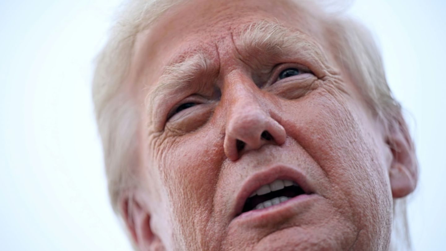 Weiter Druck auf Trump wegen Umgangs mit Unterlagen zum Epstein-Skandal