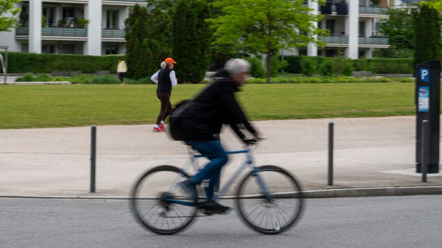 Weg zur Arbeit: 2024 pendelten sieben Prozent mit dem Rad zur Arbeit