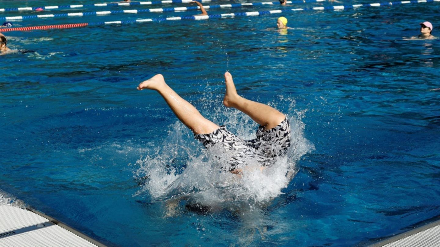 Immer mehr Nichtschwimmer: Bademeister warnen vor Badeunfällen im Sommer