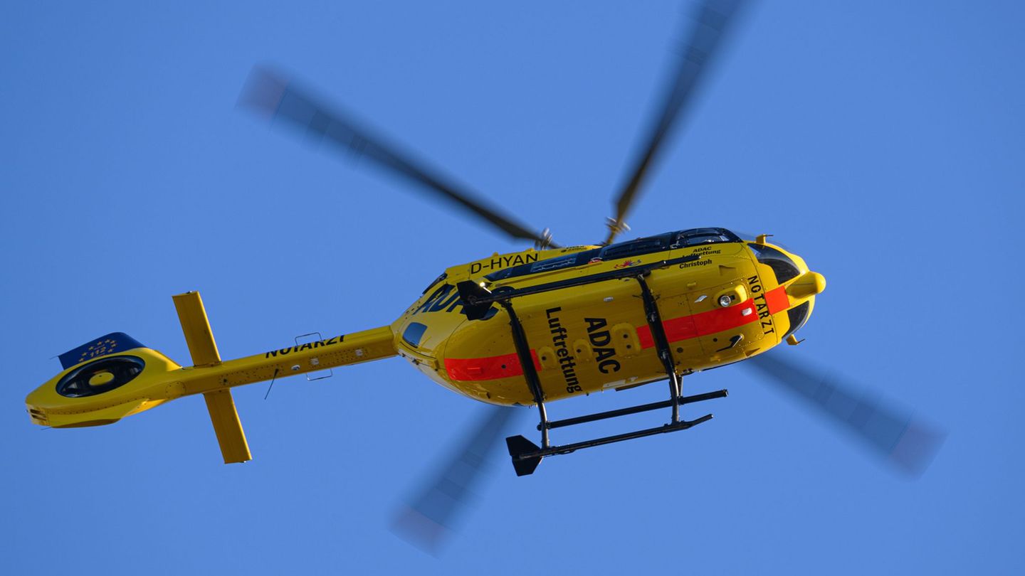 Kandern: Vierjährige gerät unter Auto – womöglich Lebensgefahr
