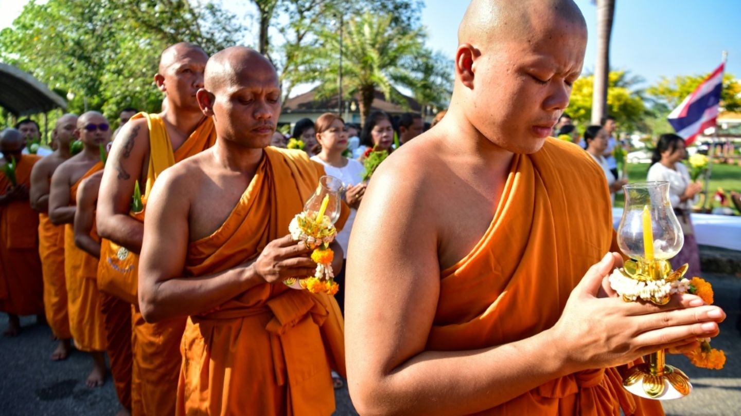 Sexskandal unter Mönchen erschüttert Thailand