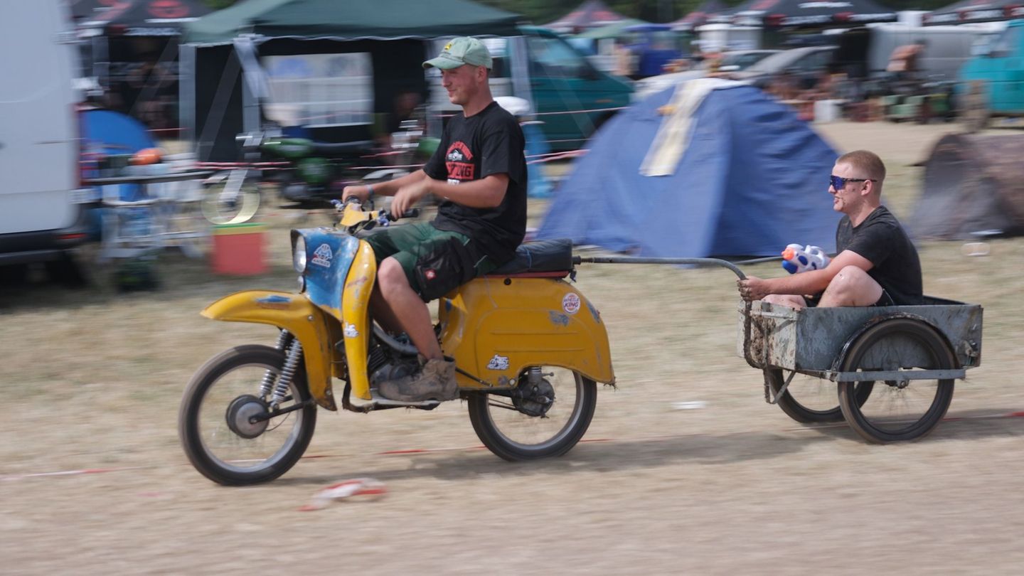 Verfassungsfeindliche Symbole: Weitere Straftaten beim Simson-Treffen in Zwickau erfasst