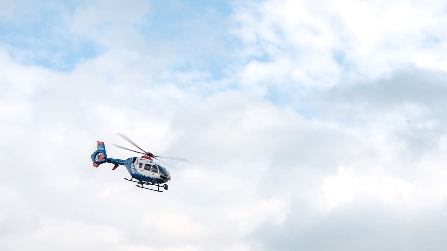 Seit Freitag verschwunden: Polizei sucht mit Hubschrauber nach vermisster Frau