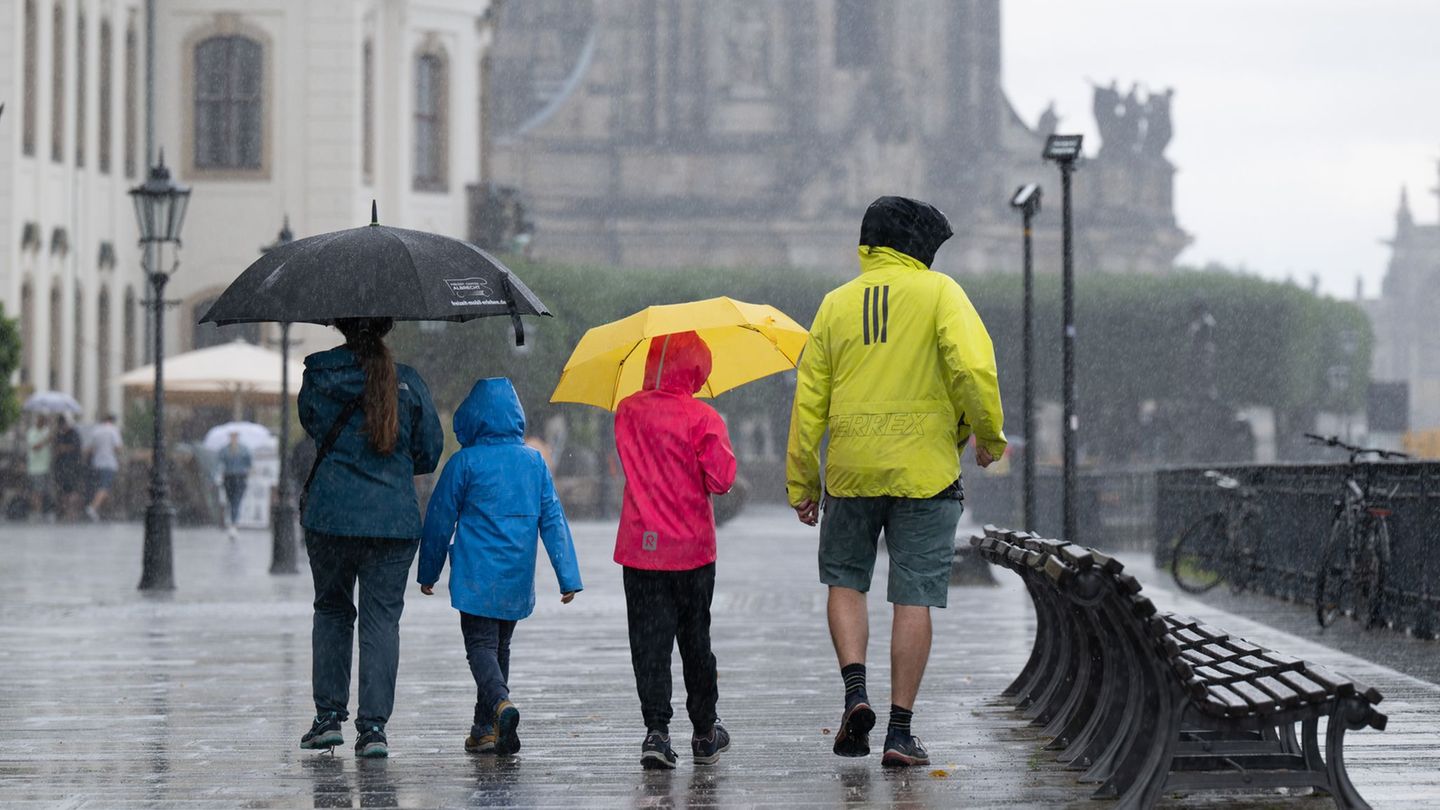 Wetter: Feuchte Luftmassen bringen viel Regen nach Sachsen