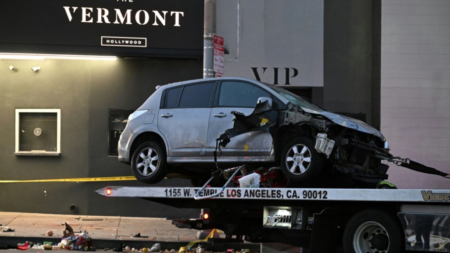 Mit Auto in Menschenmenge in Los Angeles gerast: Fahrer in Polizeigewahrsam