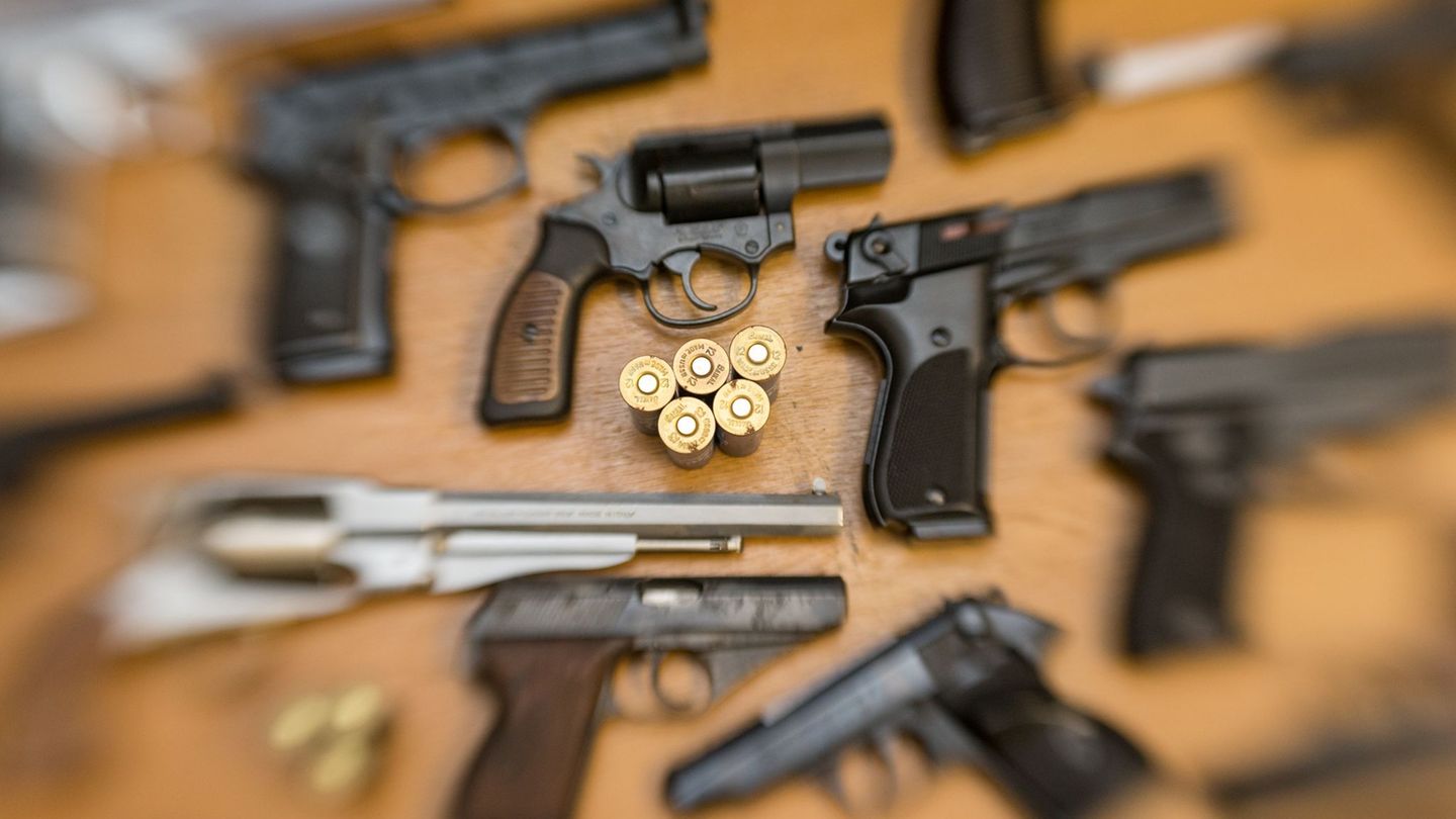 Kriminalität: Rechtsextremisten und „Reichsbürger“ besitzen 138 Waffen