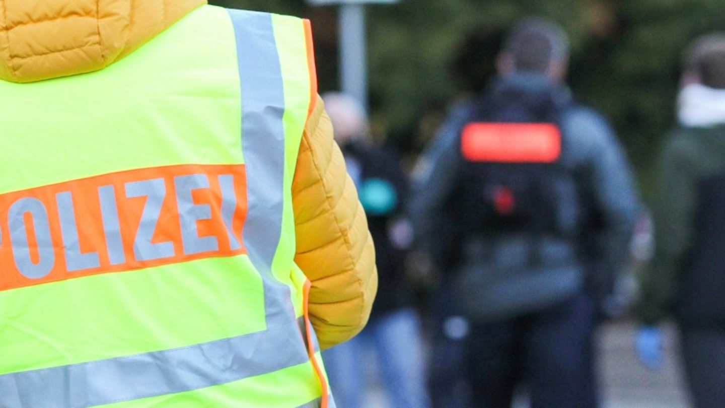 Dank Zeugen: Mann bekommt verlorene 10.000 Euro Bargeld zurück