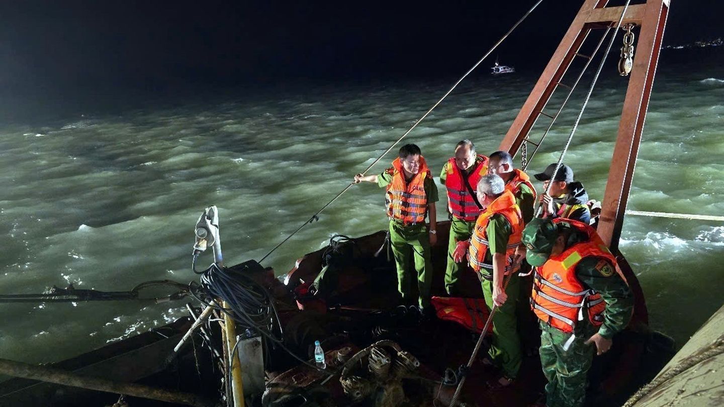 Gekentertes Ausflugsboot: Nach Bootsunglück in Vietnam steigt Opferzahl auf 38