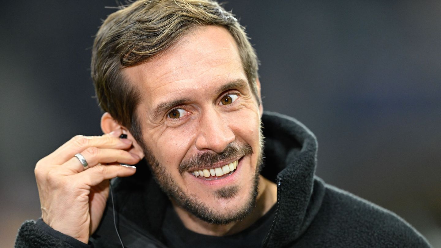 Fußball-Bundesliga: „Beeindruckend gut“: Freiburg verlängert mit Schuster