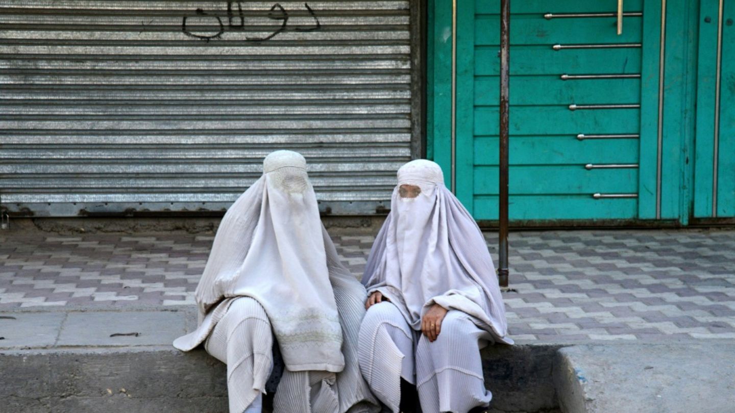 UNO kritisiert Verhaftung afghanischer Frauen wegen Verstoß gegen Kleidervorschriften