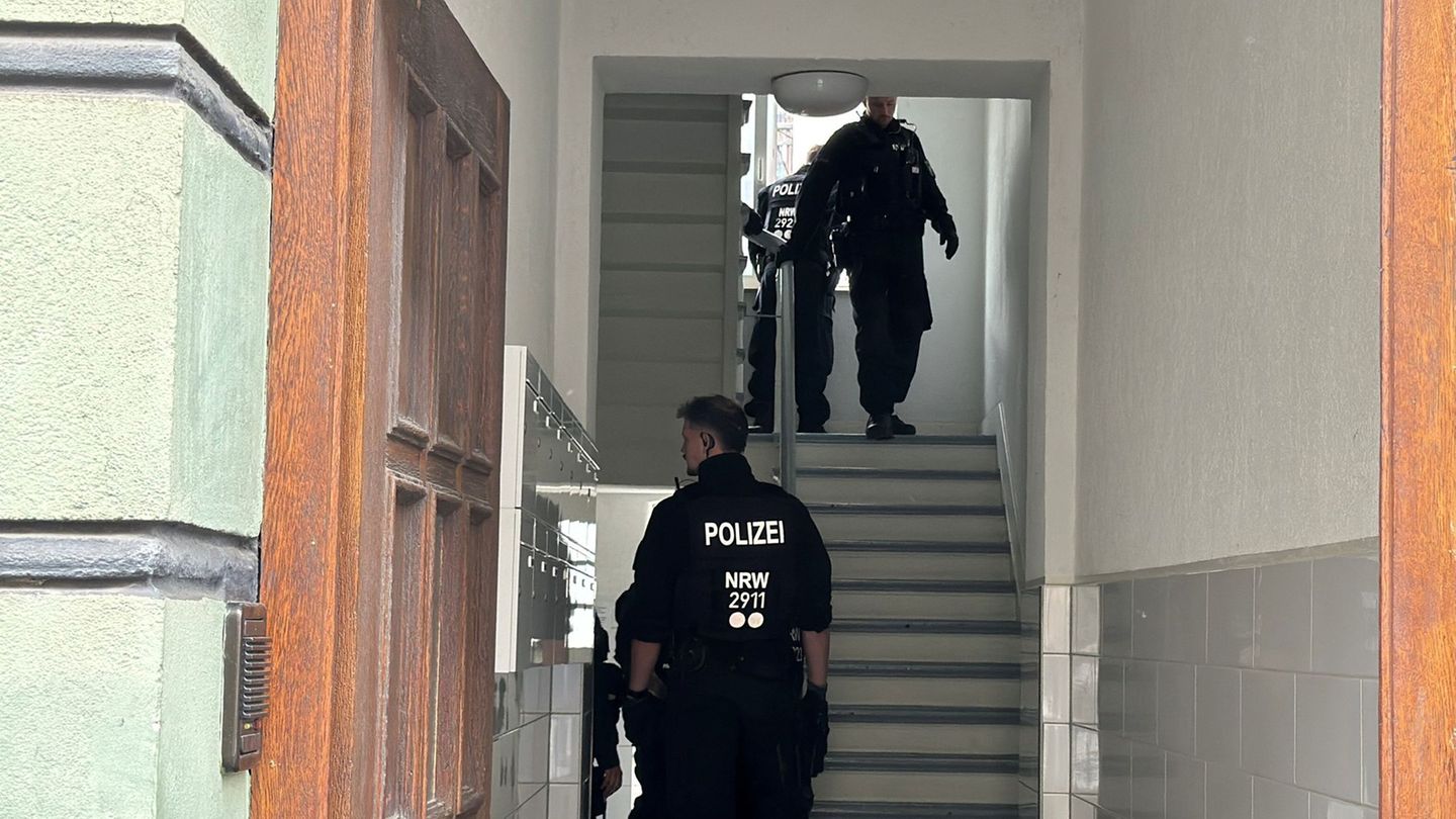 Polizeieinsatz: Beschuldigter flüchtet aus Gerichtsgebäude in Düsseldorf