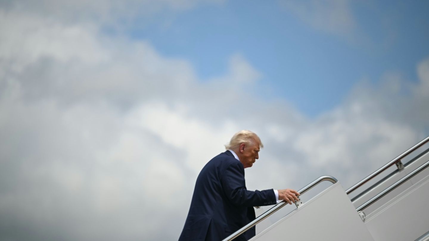 „Wall Street Journal“ wegen Epstein-Bericht von Trumps Reise nach Schottland ausgeschlossen