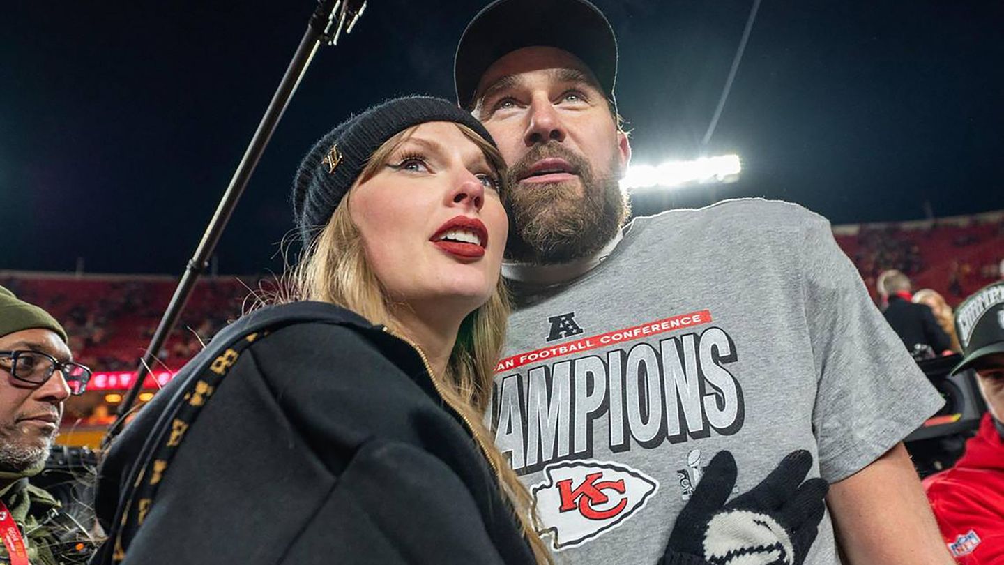 Leute: Footballstar Kelce postet erstmals Fotos mit Taylor Swift