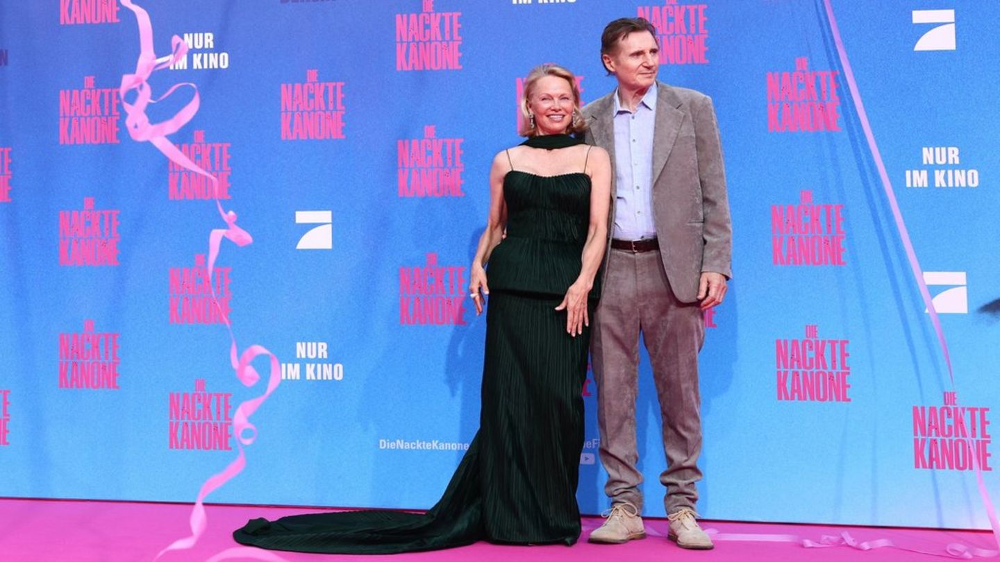 „Die nackte Kanone“-Deutschlandpremiere: Pamela Anderson und Liam Neeson in Berlin
