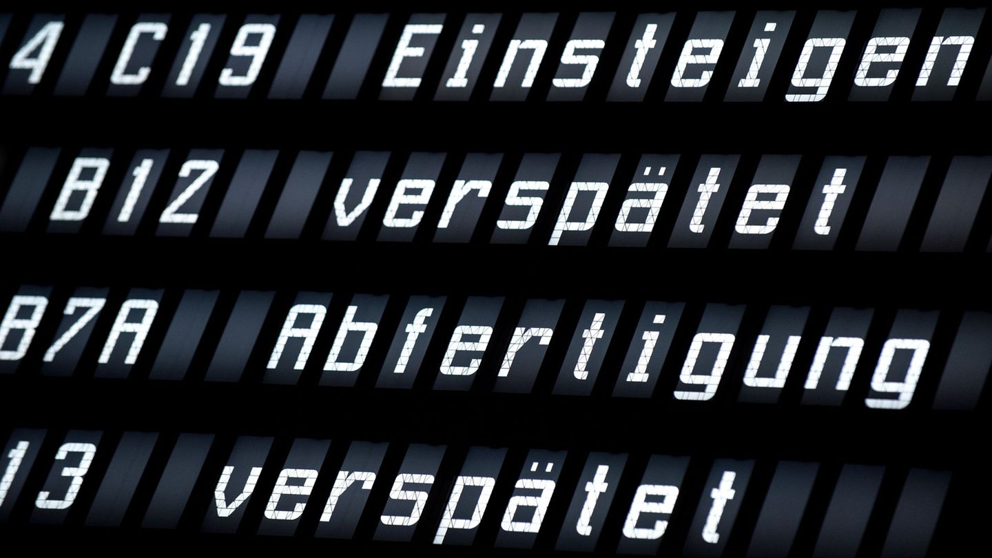 Verspätete Abflüge: Check-in-Systeme am Flughafen Hannover zeitweise ausgefallen