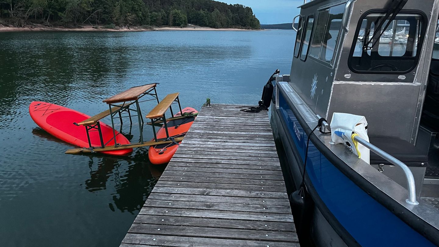 Ermittlungen: Trio mit Bierbank-Boot aus dem Verkehr gezogen