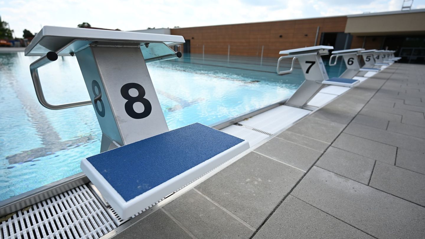 Schwimmbäder: Größtes städtisches Bauprojekt – Bad in Delitzsch eröffnet