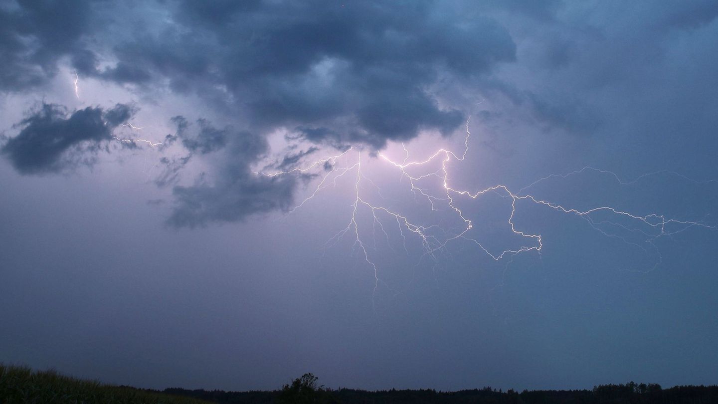 Wetter am Wochenende: Wieder drohen Gewitter und Starkregen