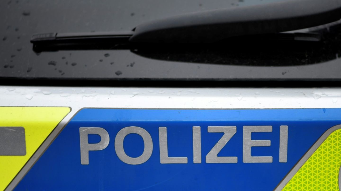 Staubsauger statt Flex: Vermeintlicher Autoeinbruch entpuppt sich als Putzeinsatz