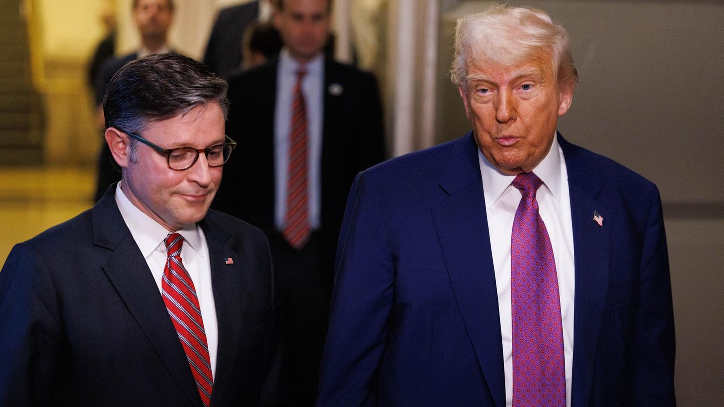 Epstein-Skandal: Jetzt erhöht der eigene Fraktionschef den Druck auf Donald Trump 