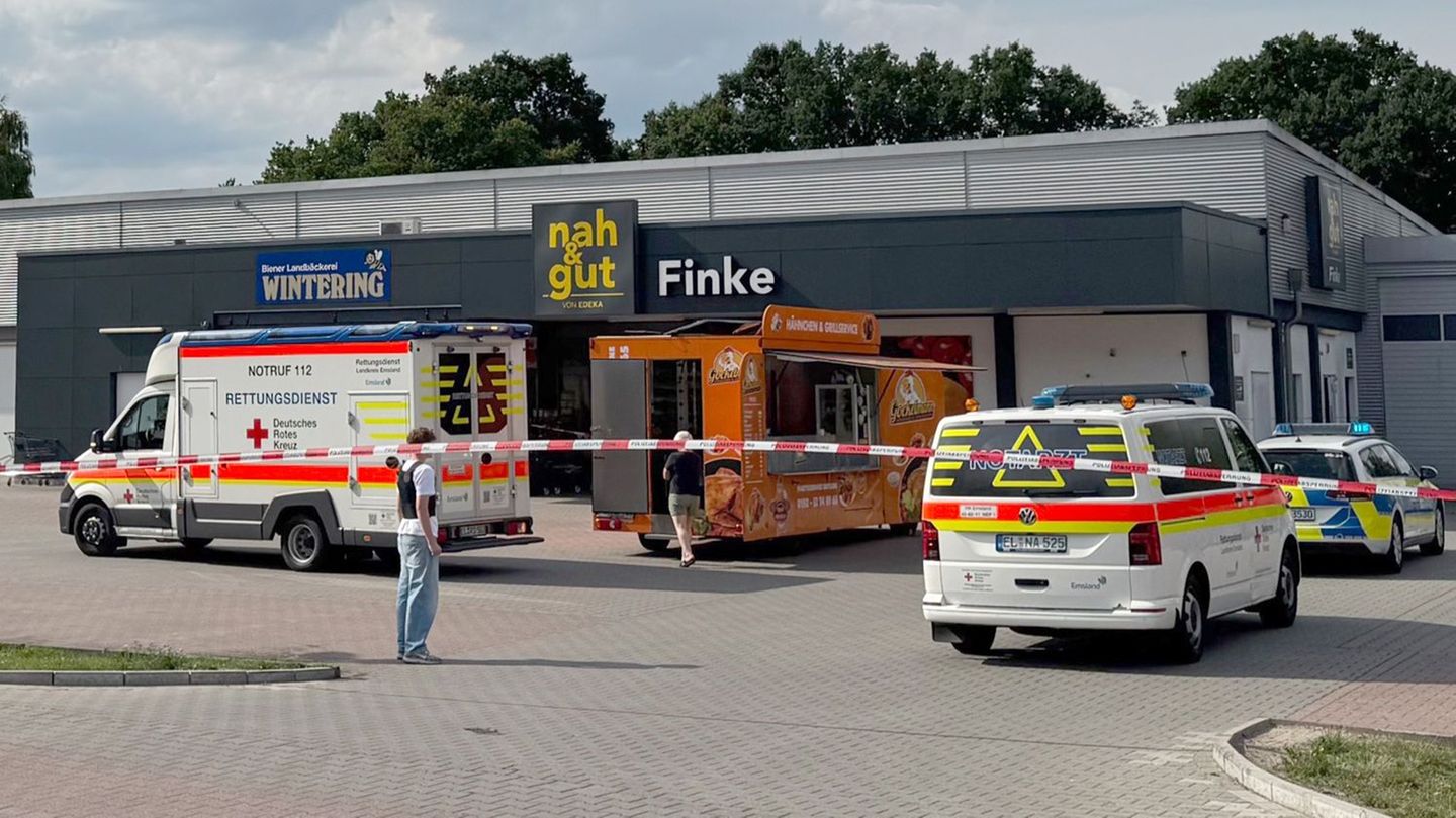 Emsland: Mann bei Streit bei Supermarkt schwer verletzt – Angreifer festgenommen