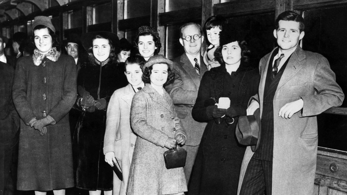Fotostrecke: Drogen, Unglücke, Attentate – das tragische Schicksal der Kennedys
